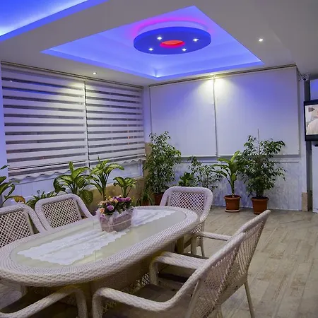 Lejlighedshotel Letoon Apart 3*